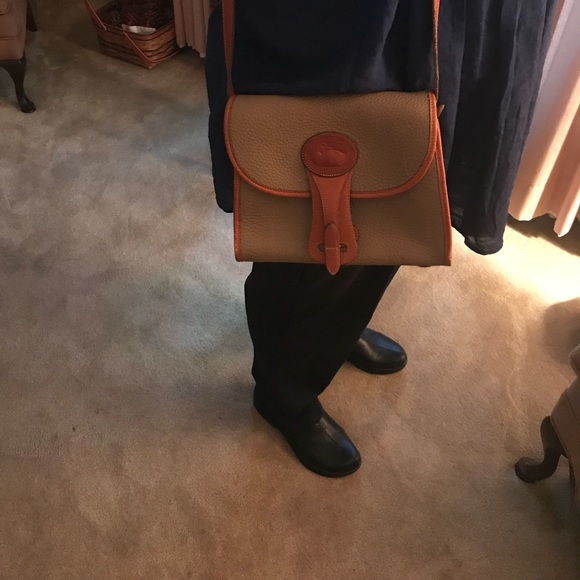 Vintage Dooney - Picture 5 of 8